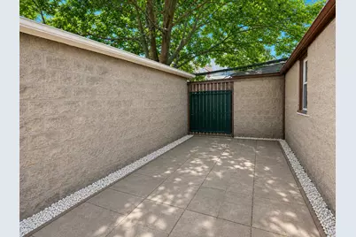 1216 E 28th Street, New York City, NY 11210 - Photo 13