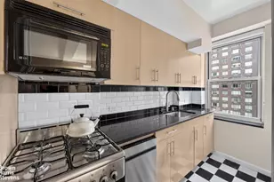 434 E 52nd St, New York City, NY 10022 - Photo 7