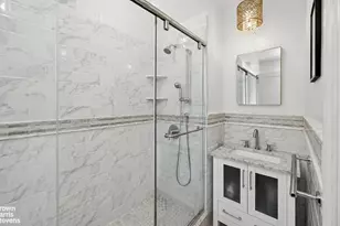 434 E 52nd St, New York City, NY 10022 - Photo 9