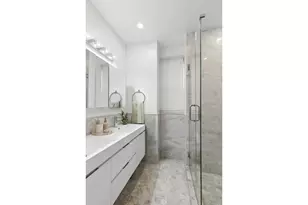 241 W 97th St, New York City, NY 10025 - Photo 7