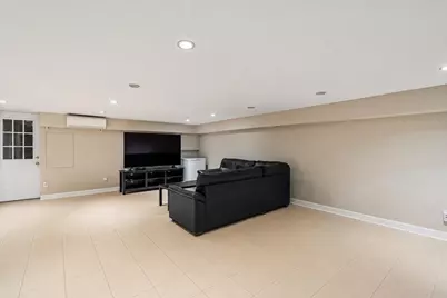99-13 Ascan Avenue, New York City, NY 11375 - Photo 29