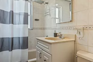 99-13 Ascan Ave, New York City, NY 11375 - Photo 27