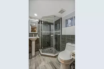 99-13 Ascan Avenue, New York City, NY 11375 - Photo 31