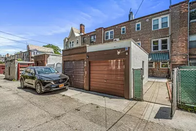 99-13 Ascan Avenue, Forest Hills, NY 11375 - Photo 37