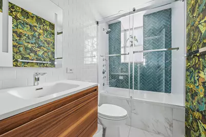 79 W Washington Place #2R, New York City, NY 10011 - Photo 11