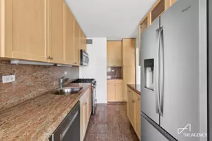 205 West End Ave, New York City, NY 10023 - Photo 11