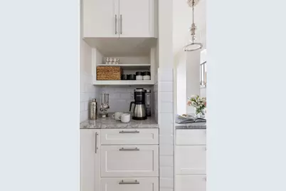 77 Bleecker Street #812, New York, NY 10012 - Photo 9