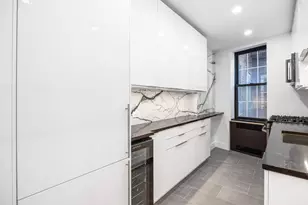 25 Minetta Ln, New York City, NY 10012 - Photo 11
