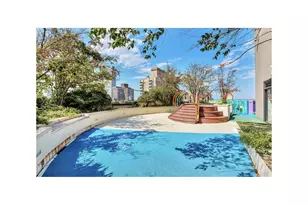 305 E 85th St, New York City, NY 10028 - Photo 15