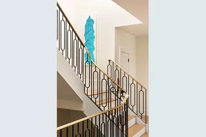 5 E 63rd Street, New York, NY 10065 - Photo 23