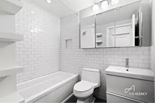 241 Bleecker St, New York, NY 10014 - Photo 5