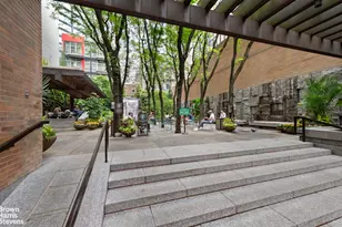 211 E 51st St, New York City, NY 10022 - Photo 11