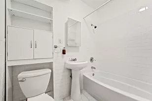 351 W 47th St, New York City, NY 10036 - Photo 17