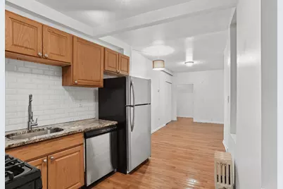 351 W 47th Street, New York City, NY 10036 - Photo 13