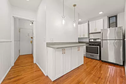 351 W 47th Street, New York City, NY 10036 - Photo 5