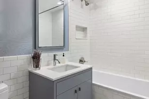 345 Carroll St, New York City, NY 11231 - Photo 7
