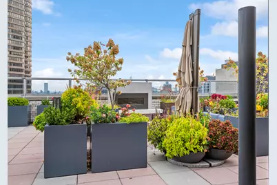 300 E 40th Street #6C, New York City, NY 10016 - Photo 21