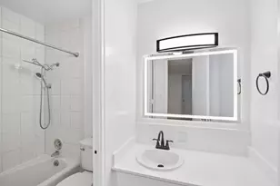 300 E 40th St, New York City, NY 10016 - Photo 13