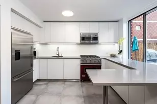 270 W 17th St, New York City, NY 10011 - Photo 13