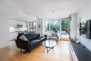 270 W 17th St, New York City, NY 10011 - Photo 13