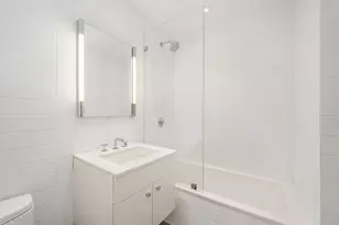 200 E 62nd St, New York City, NY 10065 - Photo 9