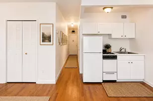 225 W 70th St, New York City, NY 10023 - Photo 3