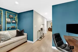 330 E 38th St, New York City, NY 10016 - Photo 13