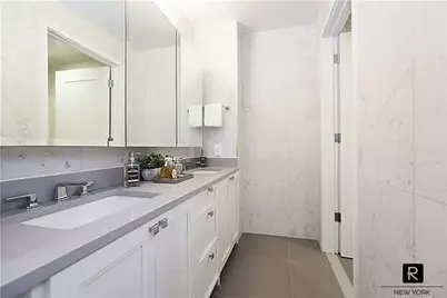 330 E 38th Street #9-AQ, New York City, NY 10016 - Photo 17