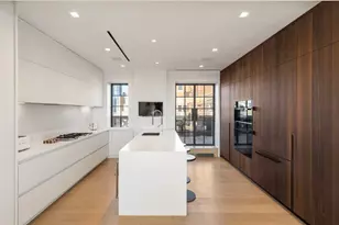 405 W 23rd St, New York City, NY 10011 - Photo 9