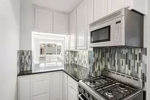 435 E 77th St, New York City, NY 10075 - Photo 9
