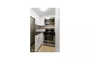 235 W 102nd St, New York, NY 10025 - Photo 7
