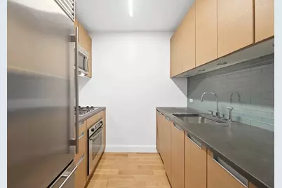 310 W 52nd Street #5A, New York City, NY 10019 - Photo 3