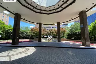 330 E 38th St, New York City, NY 10016 - Photo 11