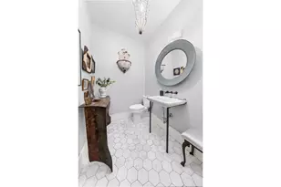 111 Barrow St, New York City, NY 10014 - Photo 7