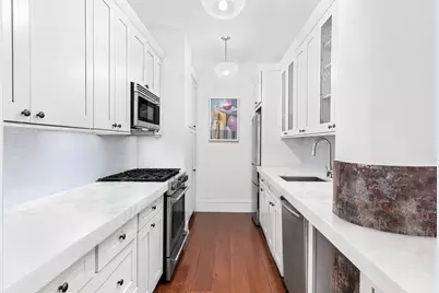 111 Barrow Street #3D, New York City, NY 10014 - Photo 5