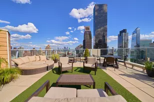 250 E 49th St, New York City, NY 10017 - Photo 19