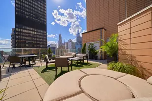 250 E 49th St, New York City, NY 10017 - Photo 17