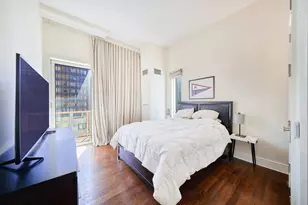 250 E 49th St, New York City, NY 10017 - Photo 3