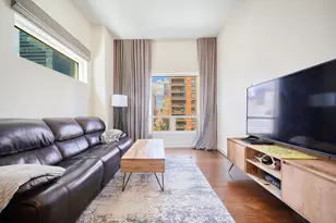 250 E 49th St, New York City, NY 10017 - Photo 1