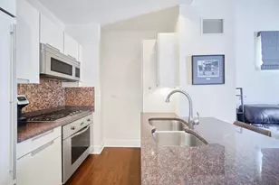 250 E 49th St, New York City, NY 10017 - Photo 11