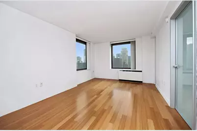 100 W 39th Street #42E, New York City, NY 10018 - Photo 3
