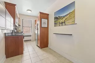 125 Hawthorne St, New York City, NY 11225 - Photo 3