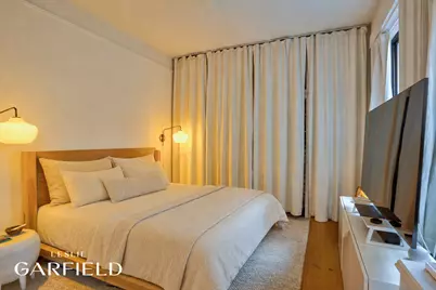 23 Washington Square N, New York City, NY 10011 - Photo 9