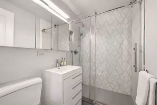 201 W 70th St, New York City, NY 10023 - Photo 5