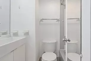 342 W 85th St, New York City, NY 10024 - Photo 5