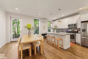 19 St Johns Pl, New York City, NY 11217 - Photo 3