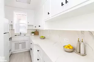 263 West End Ave, New York City, NY 10023 - Photo 5