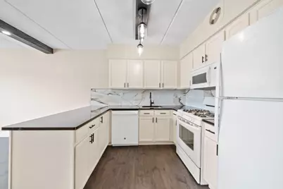 195 Beach 60th Street, New York City, NY 11692 - Photo 7