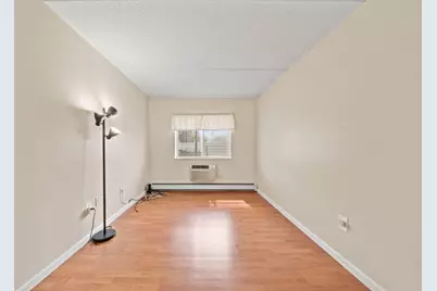 195 Beach 60th Street, New York City, NY 11692 - Photo 25