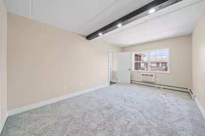 195 Beach 60th Street, New York City, NY 11692 - Photo 11